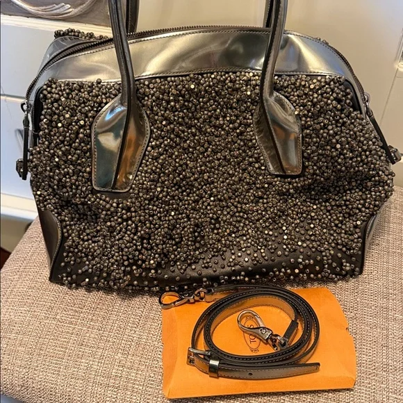 NWOT Tod's Black embellished Beaded tote Bag W/dustbag - Picture 15 of 16